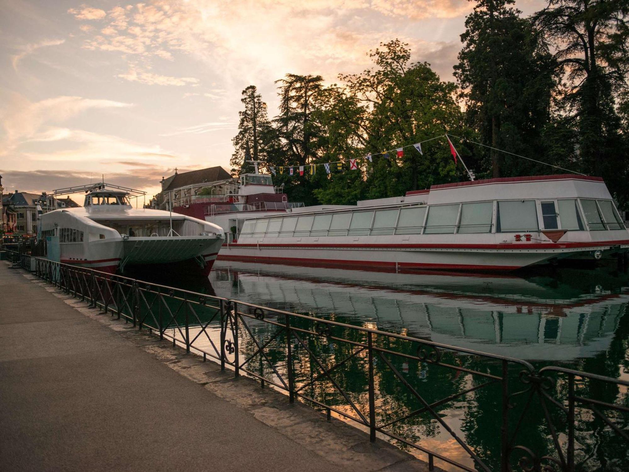 Ibis Annecy Centre Vieille Ville Esterno foto